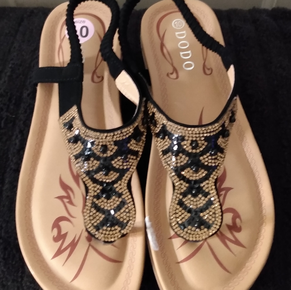 Sandals - Picture 9 of 9
